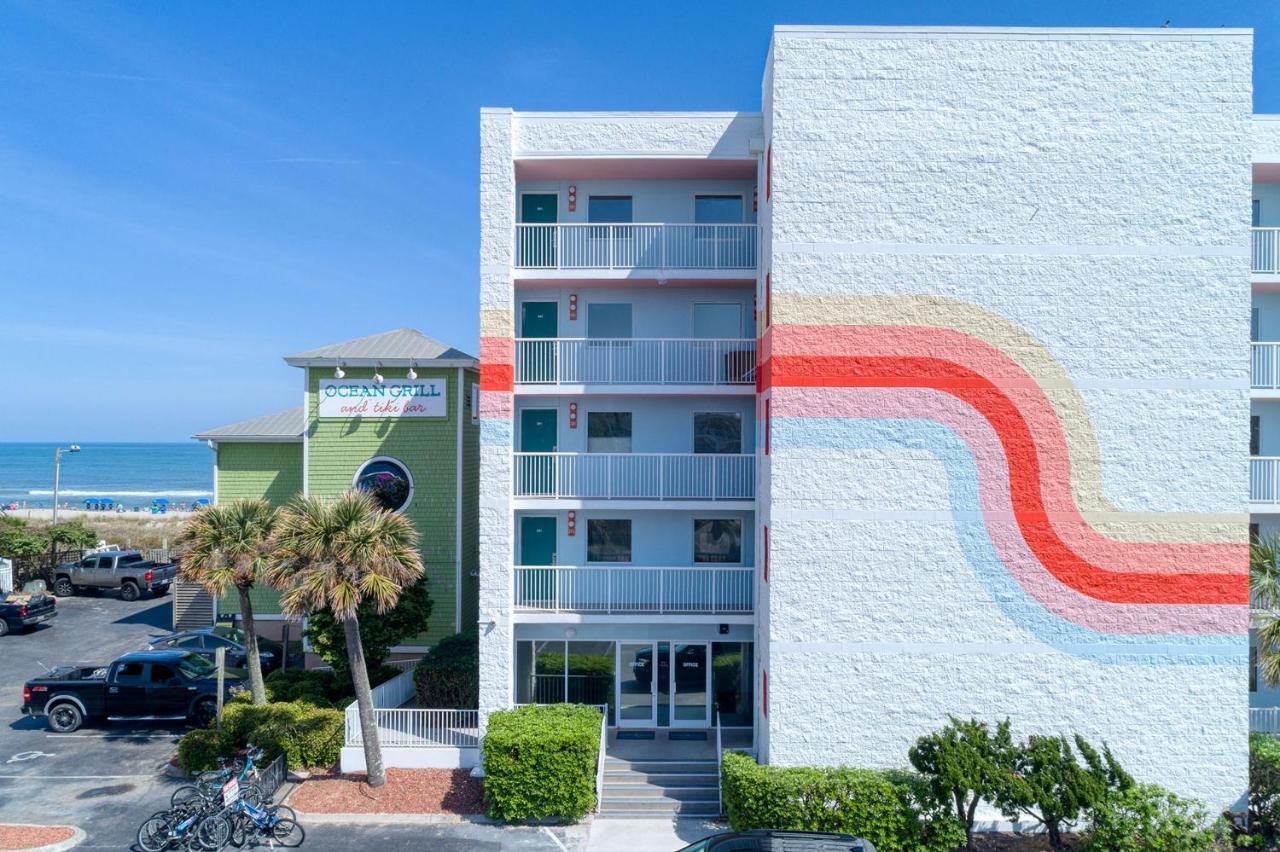 Golden Sands Oceanfront Hotel Carolina Beach Bagian luar foto