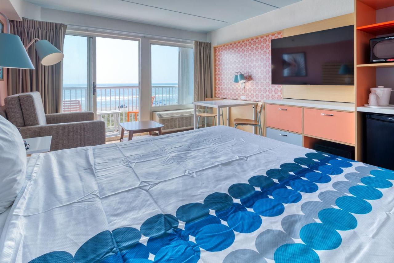 Golden Sands Oceanfront Hotel Carolina Beach Bagian luar foto