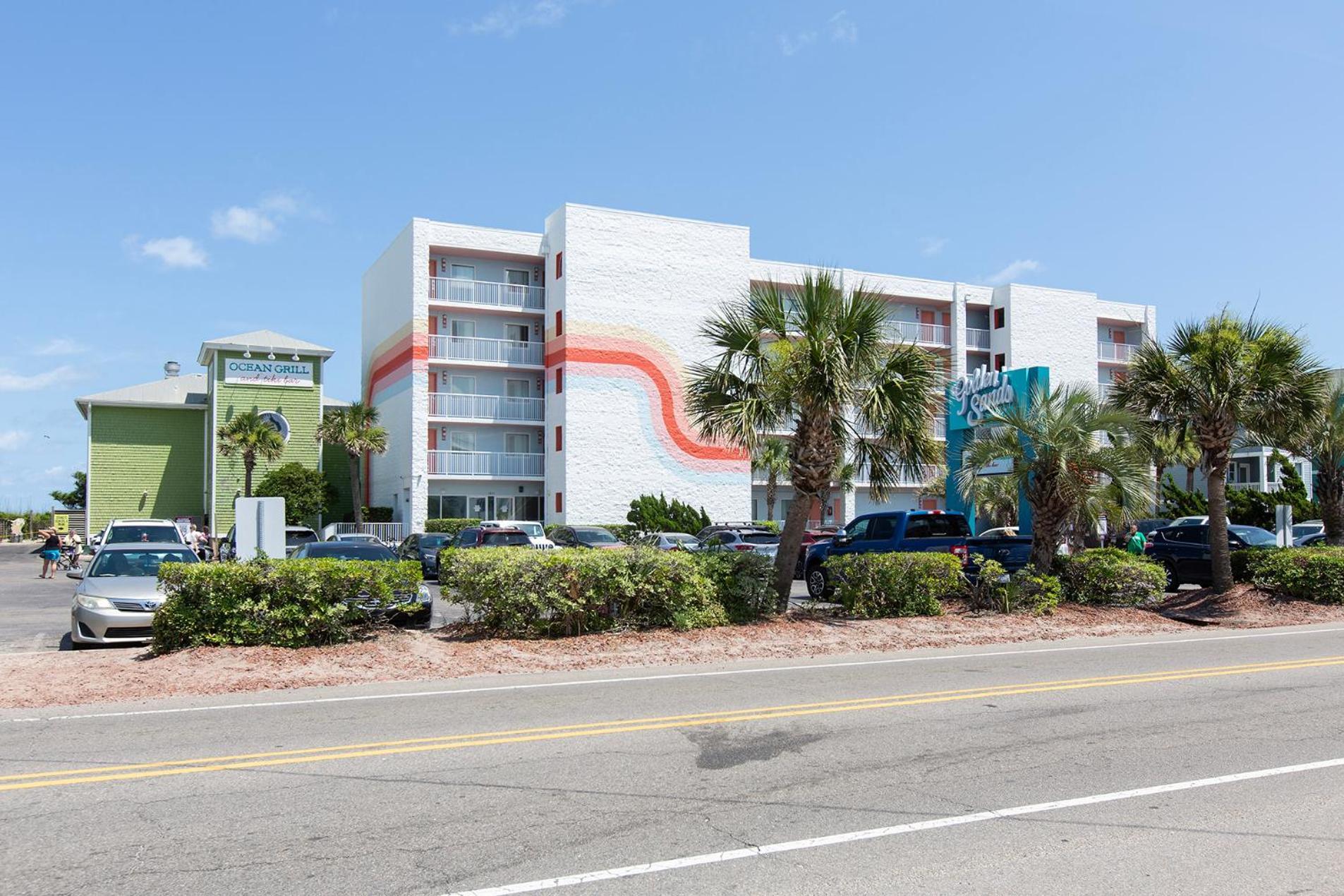 Golden Sands Oceanfront Hotel Carolina Beach Bagian luar foto