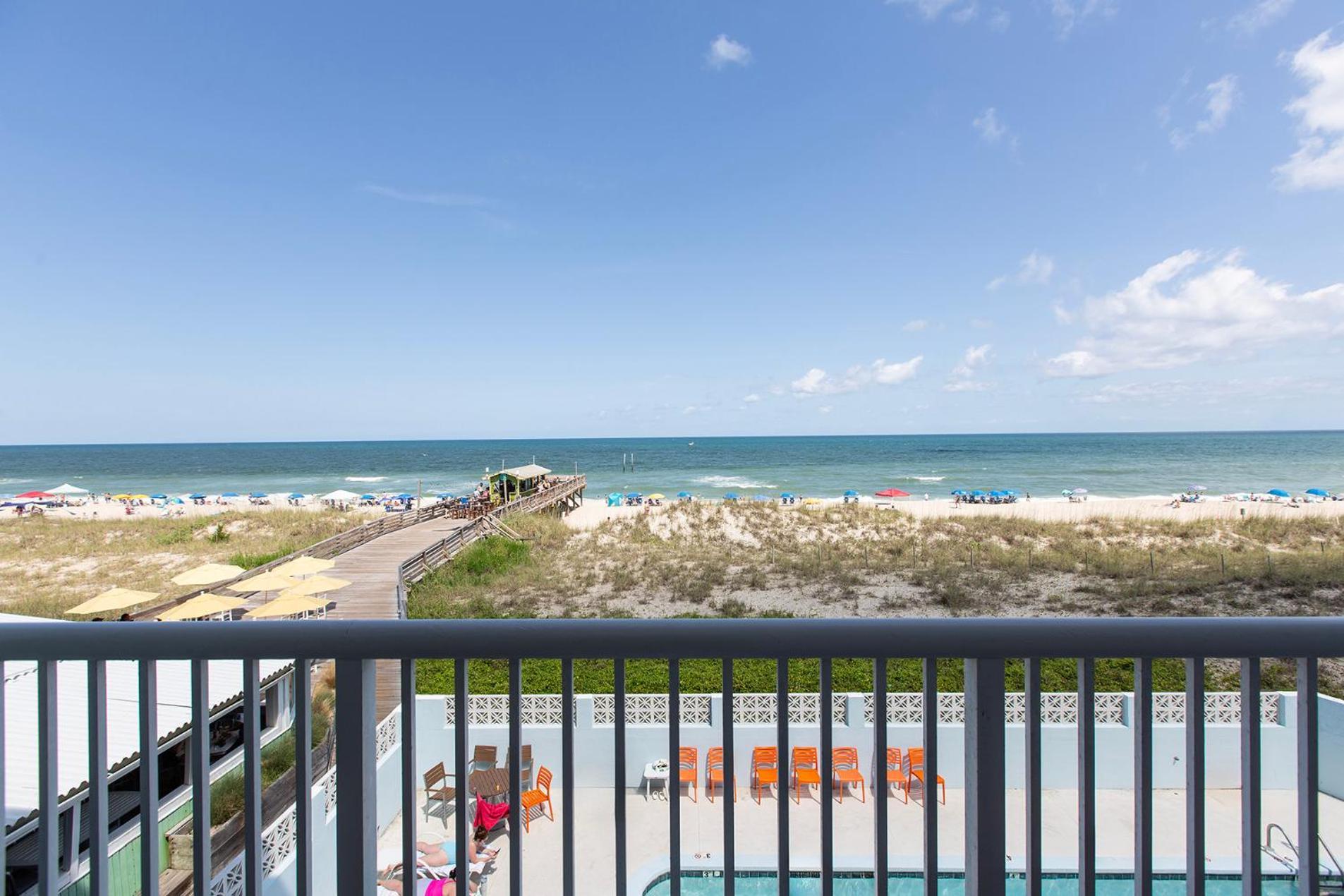 Golden Sands Oceanfront Hotel Carolina Beach Bagian luar foto