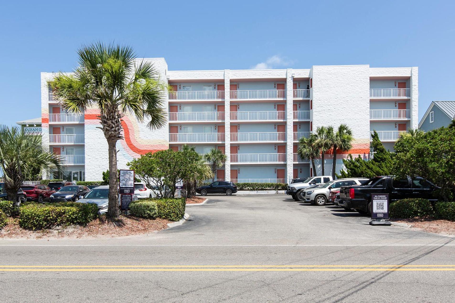 Golden Sands Oceanfront Hotel Carolina Beach Bagian luar foto