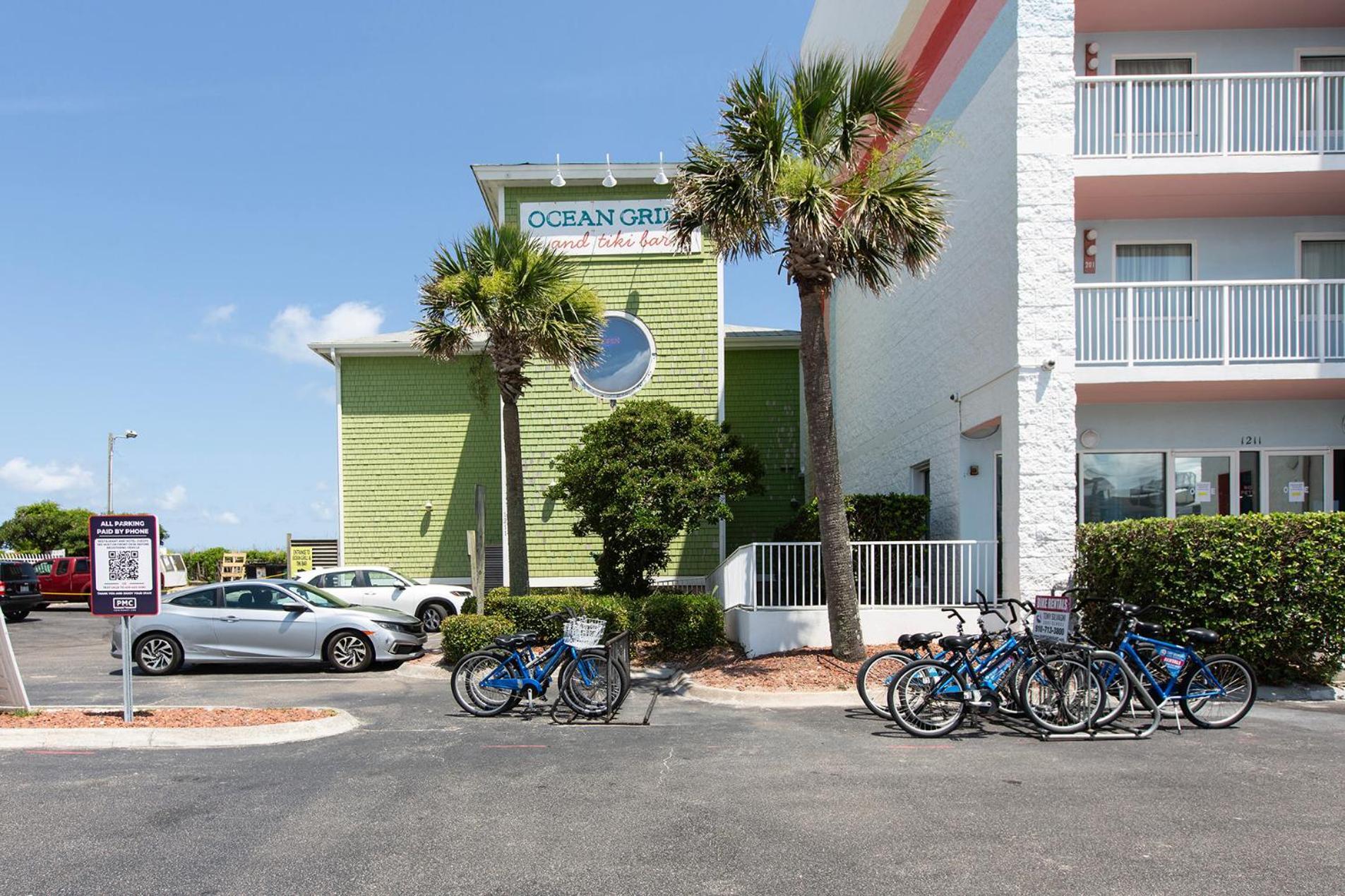 Golden Sands Oceanfront Hotel Carolina Beach Bagian luar foto